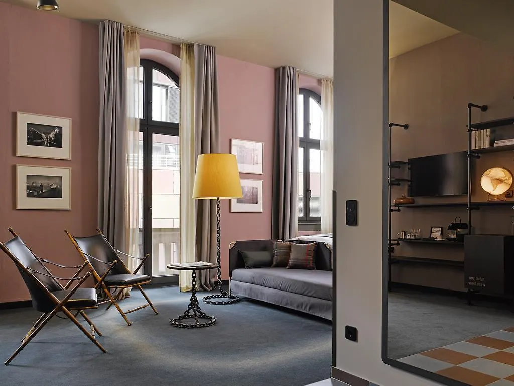 25Hours Hotel Altes Hafenamt Hambourg 4*,