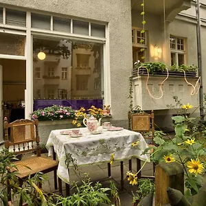 Friedrich-wilhelm Konukevi Berlin