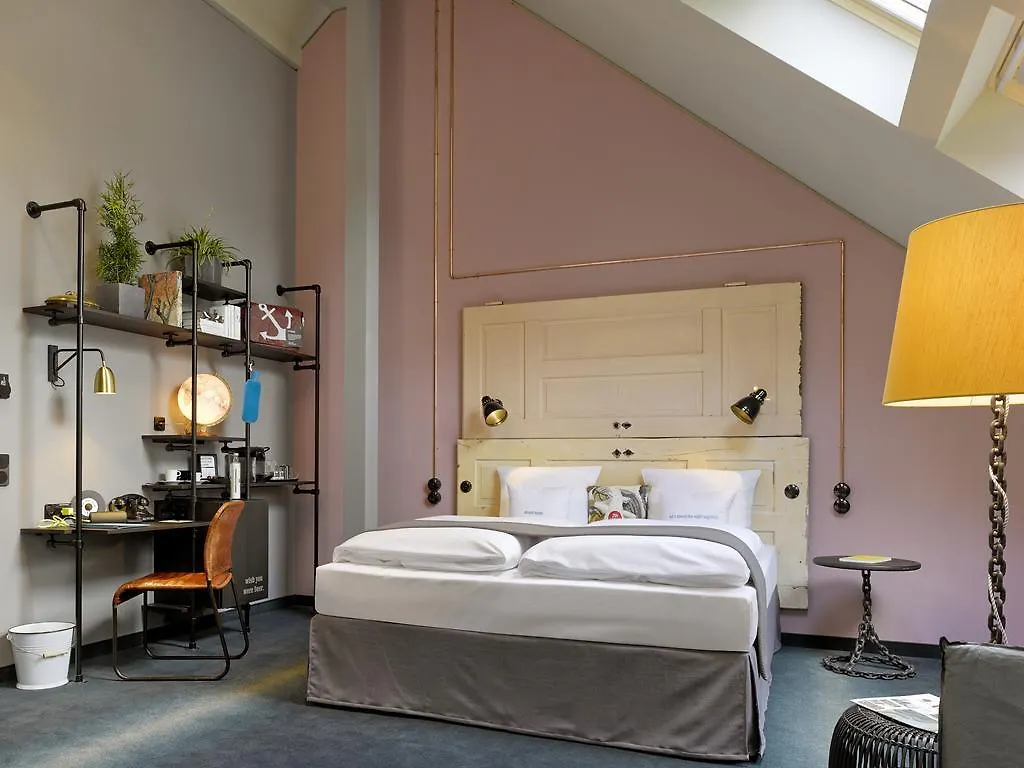 25Hours Hotel Altes Hafenamt Hamburg